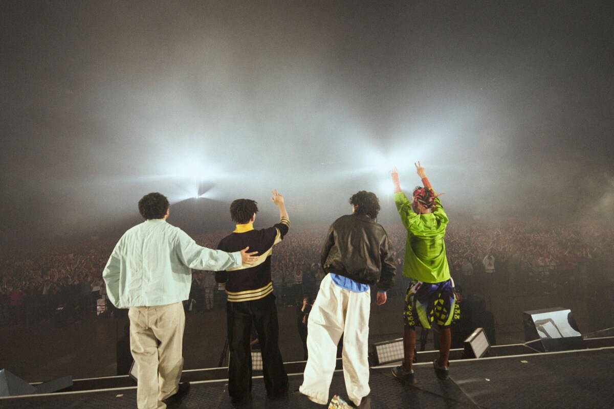 natalie_mu's tweet photo. ◤King Gnuが5大ドームツアー完走◢

井口理「今日はちょっと、伝説作りましょうよ」
“100年後の未来”に刻む5万5千人の熱狂
椎名林檎もサプライズ登場、東京ドーム公演ライブレポート

🔽詳細・セットリスト・写真43枚
https://t.co/9TvSYEpWCm

#KingGnu https://t.co/MEyrFnbXgo