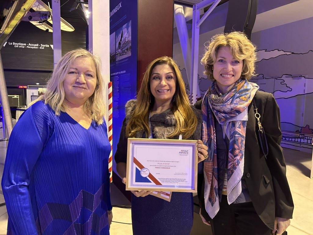 Putnoki Caroline (@carolineputnoki) on Twitter photo A 17ª edição de #RendezVousEnFrance foi inaugurada ontem com uma noite de abertura no Museu <a href="/aero_scopia/">Musée aeroscopia</a> em Toulouse e foi a ocasião de entregar o diploma France Connaisseur para uma das nossas delegadas 🇧🇷 Michelle Pereira.
<a href="/atout_france/">Atout France</a> A 17ª edição de #RendezVousEnFrance foi inaugurada ontem com uma noite de abertura no Museu <a href="/aero_scopia/">Musée aeroscopia</a> em Toulouse e foi a ocasião de entregar o diploma France Connaisseur para uma das nossas delegadas 🇧🇷 Michelle Pereira.
<a href="/atout_france/">Atout France</a>