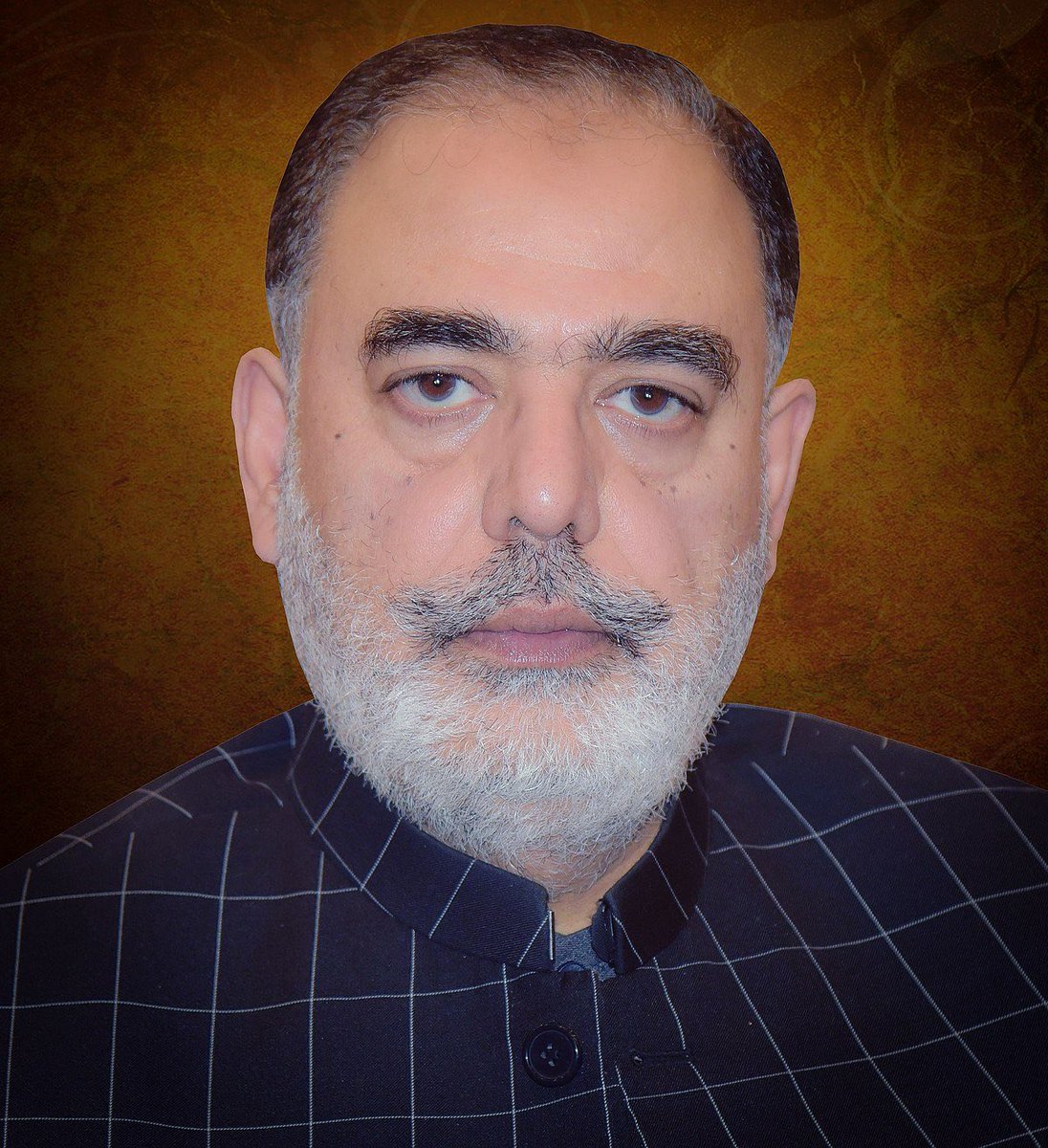 ArifullahHusain's tweet image. خدا حافظ طلحہ محمود صاحب! عزت دینے والی جماعت سے ڈاکؤں کی جماعت میں جانے پر اپ کو مبارکباد لیکن یاد رکھنا جس نے اس جماعت کو ترچھی نظر سے دیکھا اللہ نے اسے رسوا کیا ہے اپ اپنی باری کا انتظار کریں #Turbat #chines #رمضان #