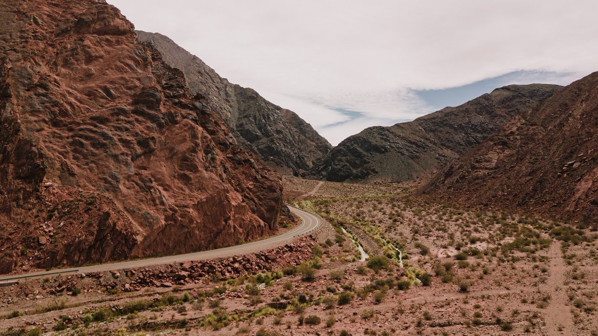 Los colores de la Quebrada de las Angosturas enamoran a todos los que la recorren 🤎🧡💛 #DescubriCatamarca #HermosaPorNaturaleza