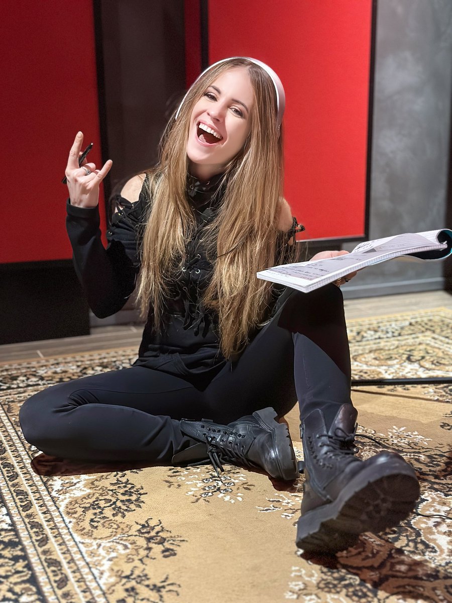 Oops! What is Jade doing in the studio???🤔 (Wrong answers preferred) All we can say is that we really can’t wait to release something with @NapalmRecords for the first time (but this is just a random thought that has absolutely nothing to do with the pic 😅)
