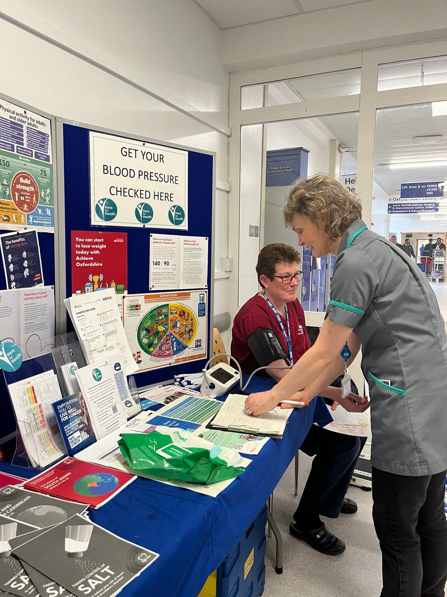 Today, Becky and Amanda from #HereforHealth were at the John Radcliffe @OUHospitals to support the fifth Staff Wellbeing Roadshow