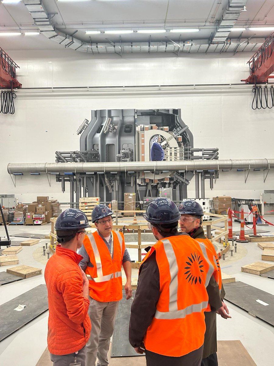 UKinBoston's tweet photo. #Fusion: 🇬🇧🇺🇸 UK/US are driving innovation in fusion energy. Our visit to Commonwealth Fusion Systems @cfs_energy by @energygovuk @UKSINet @biztradegovuk left us all full of optimism that, together, we will develop a pathway for a clean energy future. @uksciencechief https://t.co/X3P9jdLn8a