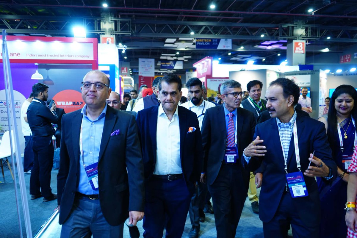 Visiting thematic pavilions during the Startup Mahakumbh with Rajesh Kumar Singh, @amitabhk87 and @prashanthp at Pragati Maidan was an enriching experience, where exhibitors from across the country showcased their offerings. Innovation truly knows no boundaries!