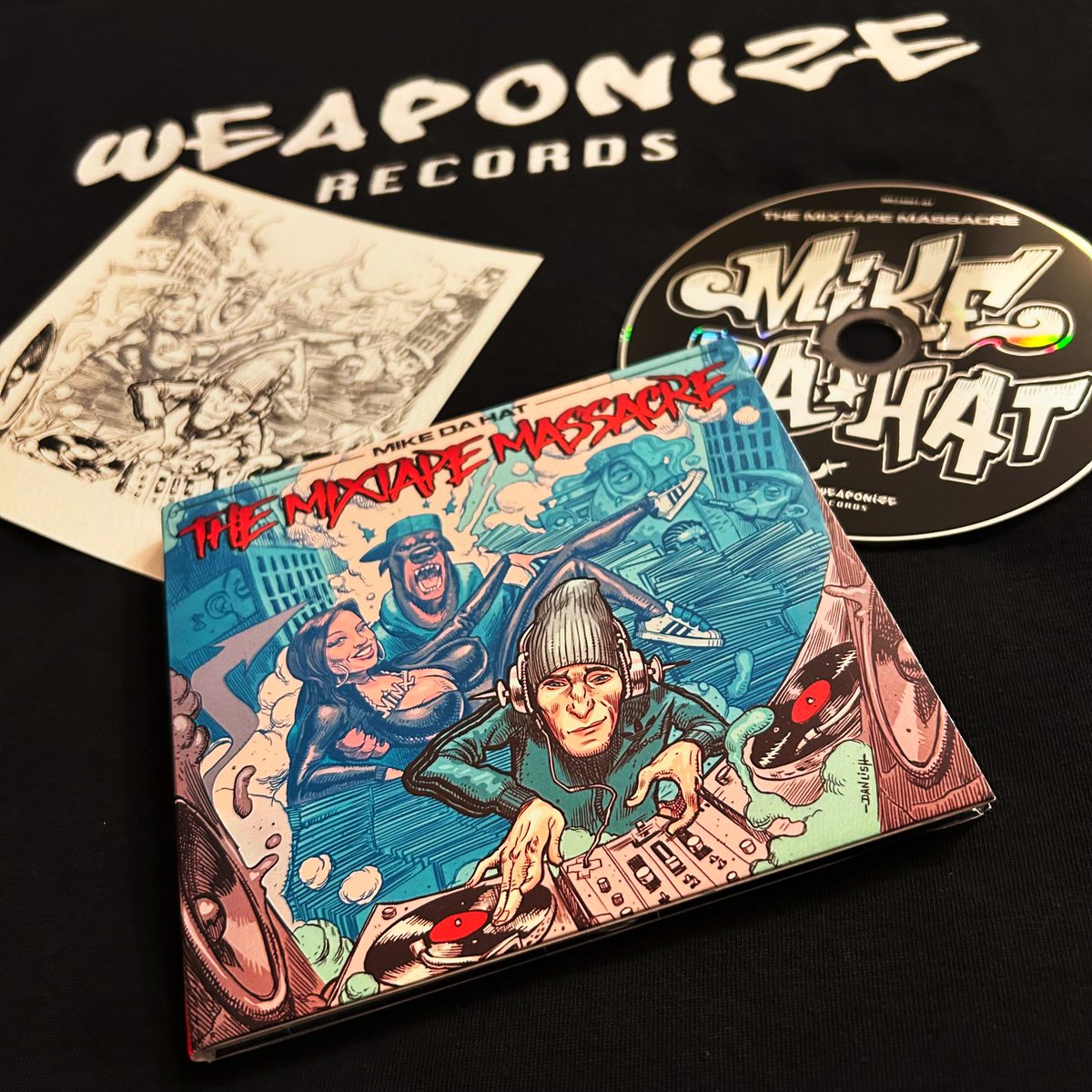 Our friends at Weaponize Records have just released the second installment of their Mixtape Series featuring an 80 minute mix of pure Golden Era Hip Hop by Mike Da Hat with cover art by @DanLish1 ! VISIT weaponizerecords.bigcartel.com to secure your copy 🔊🔊🔊🔊🔊 #hiphopgods