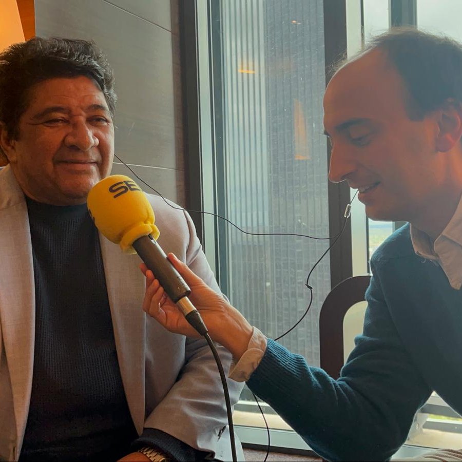 SERDeportivos's tweet photo. 📻 PROGRAMA con @PacojoSER
🇪🇸 España-Brasil en el Bernabéu
🎙️ Entrevista con el presidente de la @CBF_Futebol
🤖 Detalles de la operación #Haaland
🌎 #FutInt con @brunoalemany
🔥 El #Iturrato con @itu_edu
🔊 AUDIO
https://t.co/uumE4EJGon https://t.co/kOZ0kQjrLI