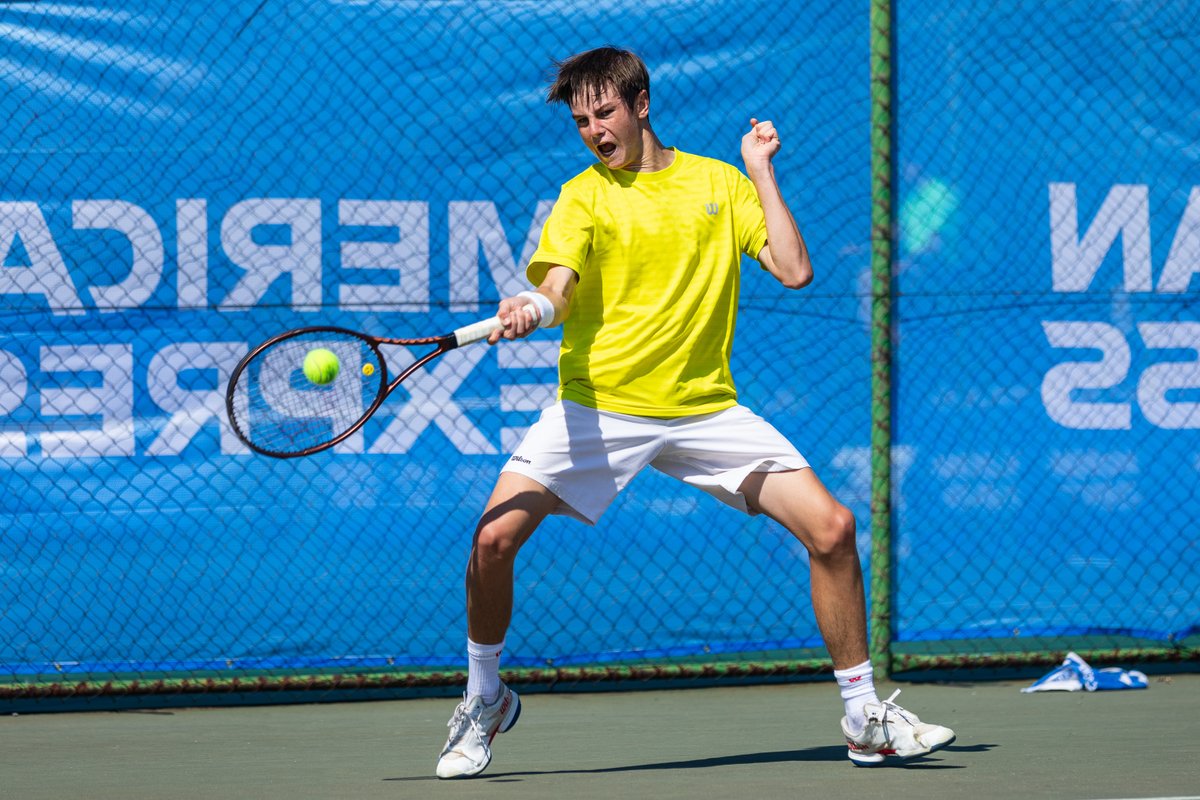 Doig defeats Summers for the boys under-16 title in Mangaung! The top-seeded Connor Doig overpowered Jayden Summers 6-1, 6-2 to clinch the singles trophy. Tennis is better #WithAmex!