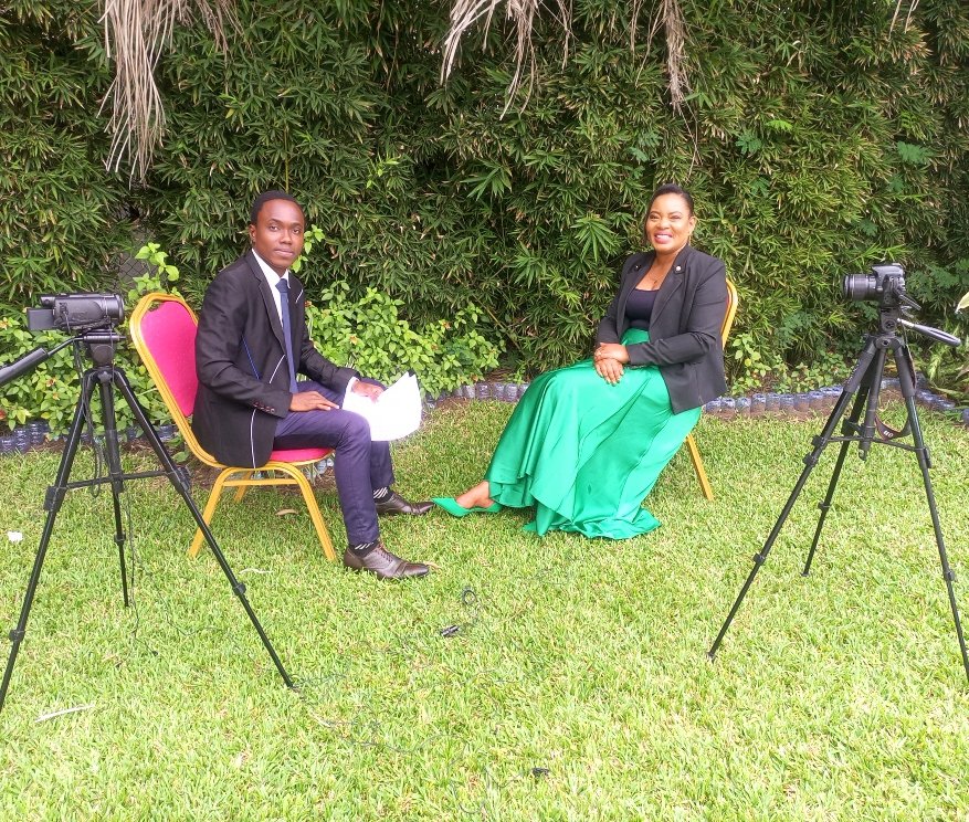 welcome_ngimbi's tweet photo. ⛔⛔ [ ##URGENT ] 

📌📌 ##INTERVIEW : Hier lundi à 11H, nous avions réalisé une interview avec Mdm Dorcas #KAPINGA, animatrice de l'émission “Ta #Grandeur” sur B-one TV, sur le mois des Femmes. À retrouver bientôt sur CMB DIGI 

Journaliste God's Welcome S. Ngimbi de Nazareth https://t.co/fORKkWrkRZ