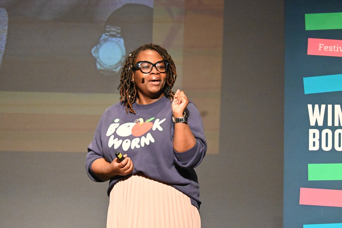 Our second day of schools events at @NewWimbtheatre featured the amazing @Tolaokogwu. Schools from the area were taken on an incredible journey into the world of superheroes and hair!