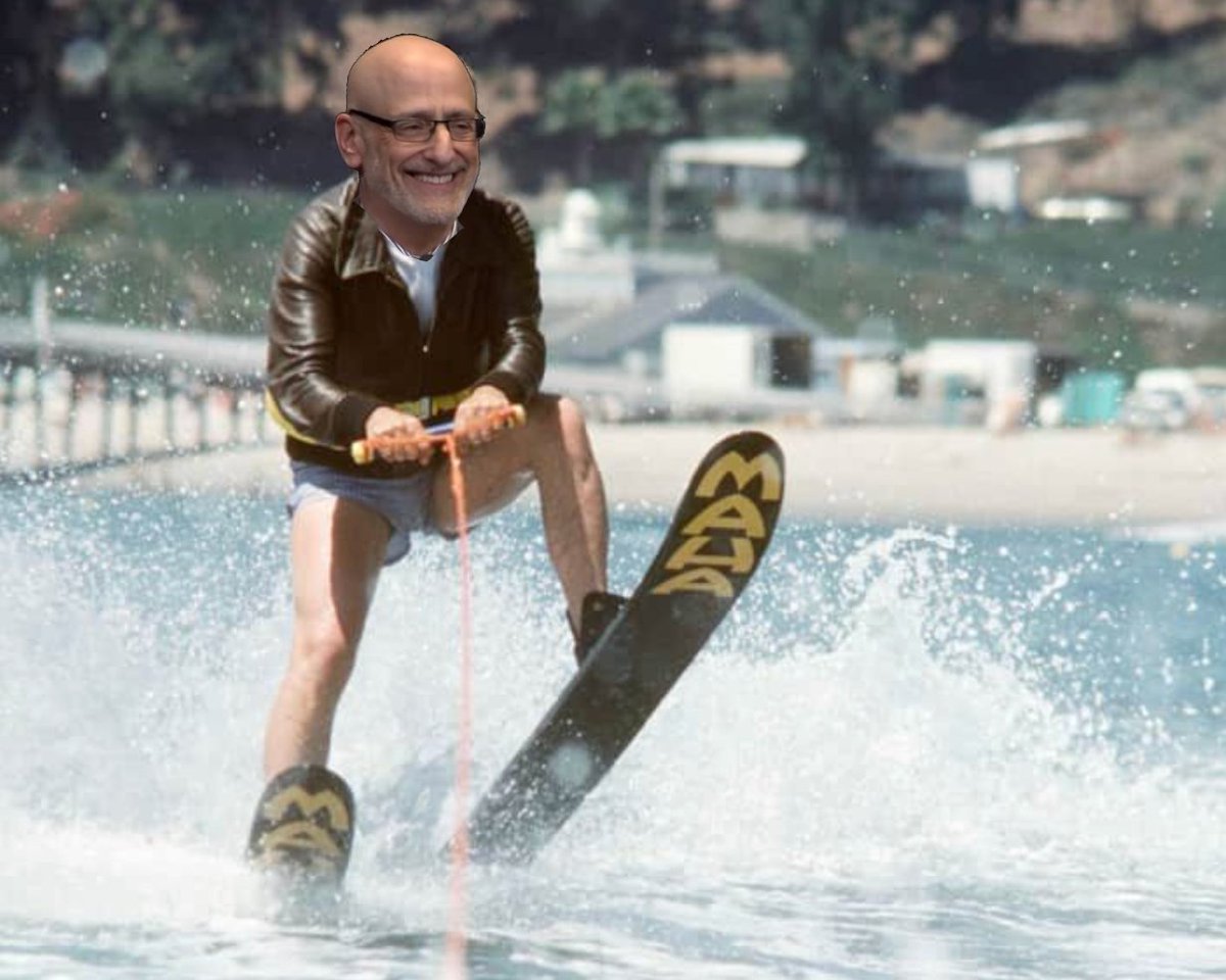 interprezo's tweet photo. @andrewklavan @CrossPolitic Who cares? You're irrelevant... https://t.co/Ykl4bNcy8B