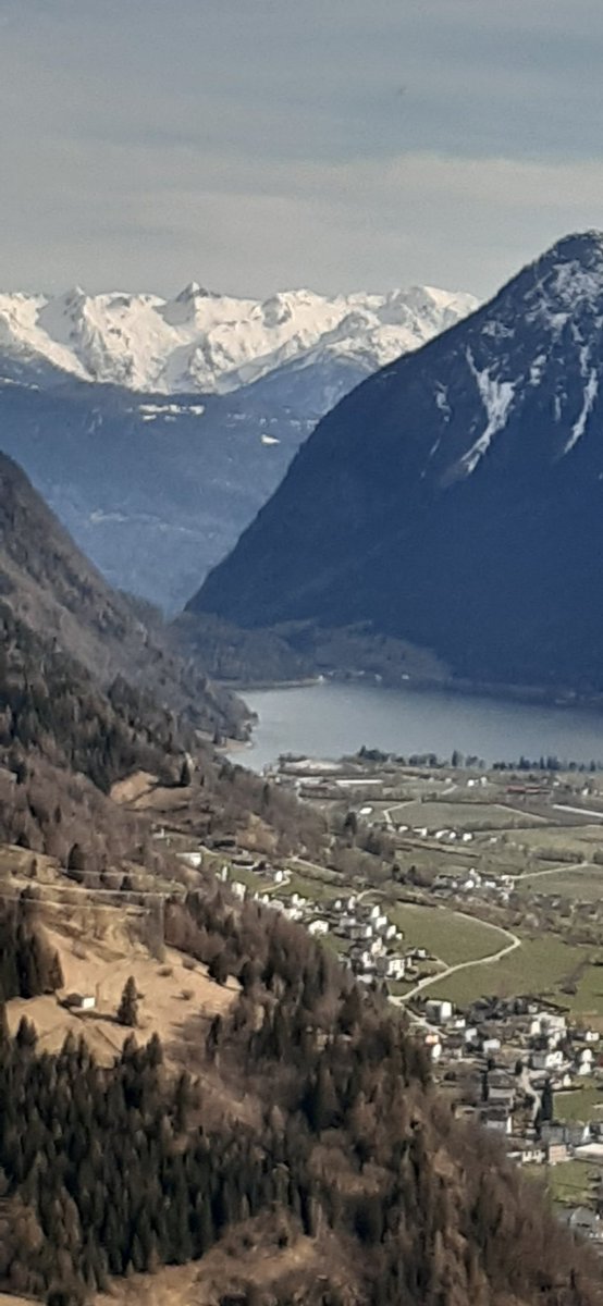 vegus666's tweet photo. Currently 100m under the English channel as I write this😯. Last bit of our European treck is tonight in London. Lake Como was great as was Geneva and the train trip across the alps was stunning 😍. https://t.co/sfiEKpt76K