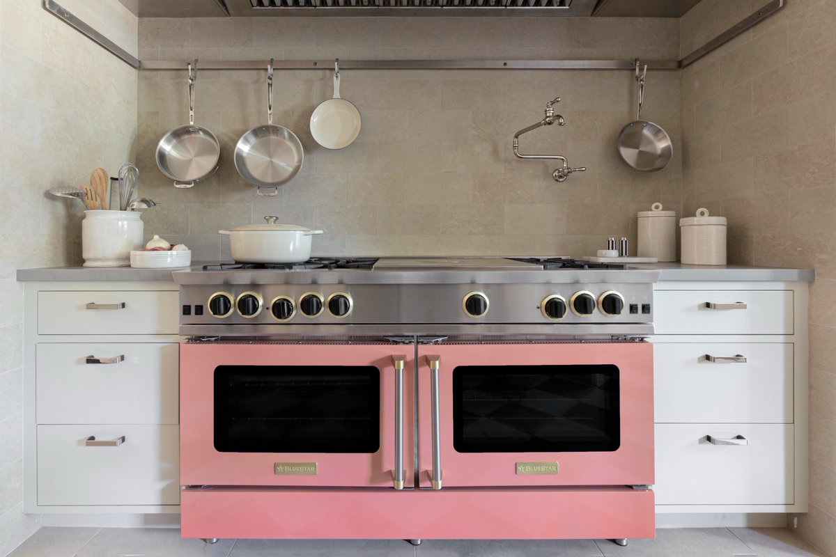 Bring the colors of spring or any season into your kitchen with our 1,000+ color and finish options available on almost all BlueStar products. Start building your dream kitchen now on our Build Your Own tool at bit.ly/3x32arN