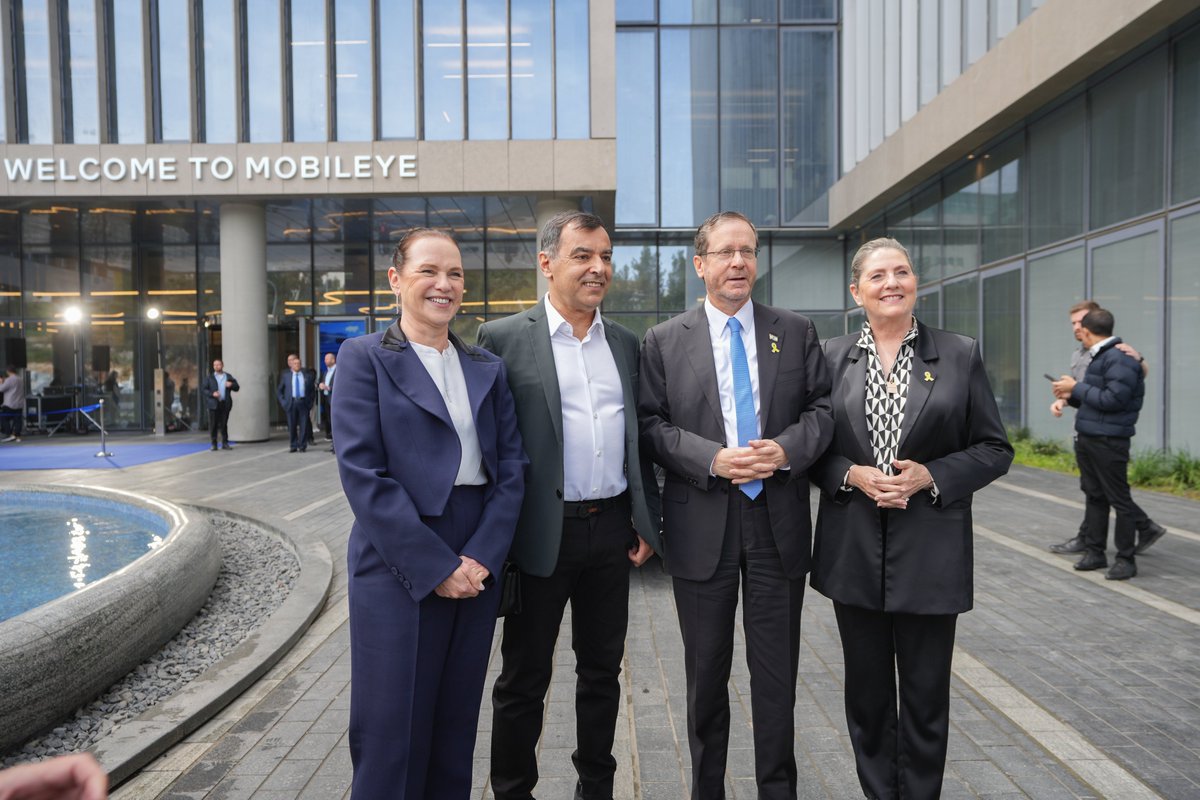 Amnon Shashua tweet media