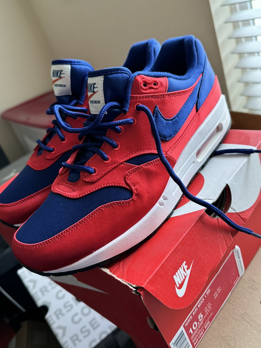 michaelstocker's tweet image. For #airmaxday #nikeairmaxday #airmaxday24 I’m posting my air max 1 SE Satin “Superman’s” #nike #airmax
