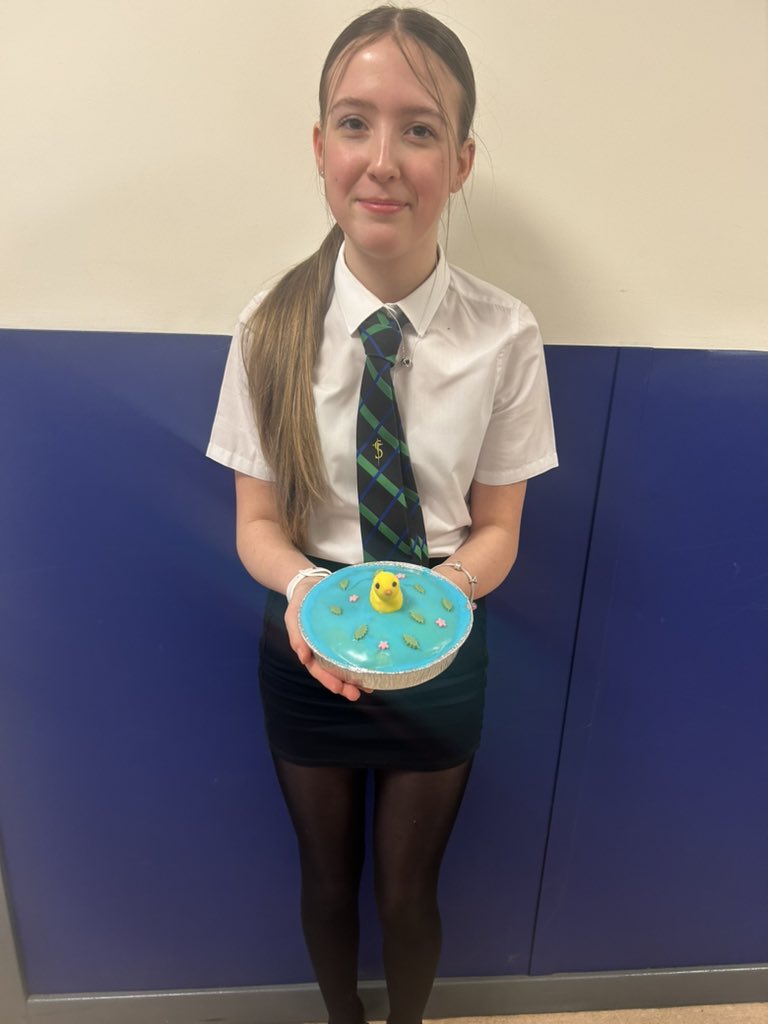 Well done to Ava who was our 2.9 cake competition winner! Such flawless application of icing, use of cutters & sugarpaste model 👏🏼🐤🤩