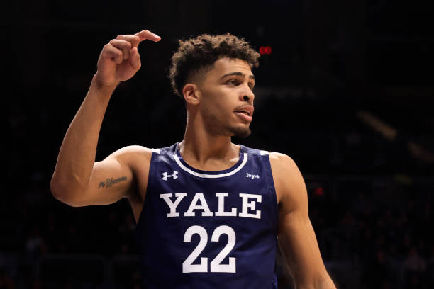 NEWS: Yale F Matt Knowling has entered the NCAA Transfer Portal, per @JamieShaw5 Knowling averaged 11.6 points and 4.9 rebounds per game this season. on3.com/transfer-porta…