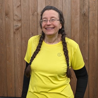 Congratulations to our Head of Drama, Nicki Clark, who has been recognised as the first person in the parkrun 1,000 volunteer milestone club. This shows her dedication to supporting others as a volunteer. You can read all about her journey here: bit.ly/3IVf1io