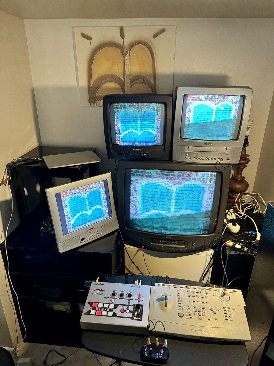 gm gm📘📺📖🌊