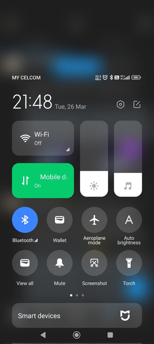 BellaAzain's tweet photo. Full network but can't access anything  @Celcom explain please. This keeps on happening and I am already tired of it. Later you asked me to fill in the survey form yet nothing happened. Same thing happening few times before. Such a disappointment @CelcomDigi https://t.co/qj8PFFZvjf
