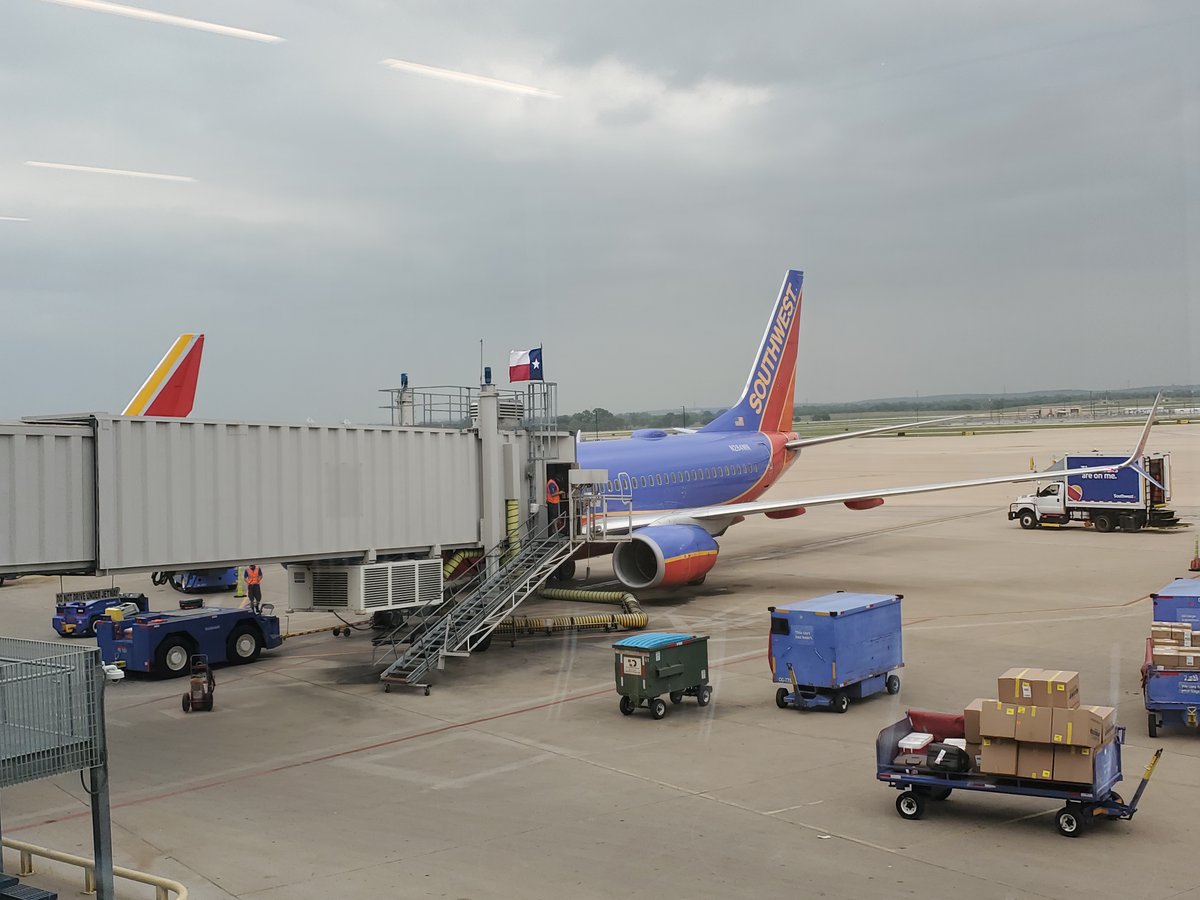 March 26 2024 #weather causing delays and possible cancellations @mspairport @BUFAirport @PITairport @FlyKnoxville @Fly_Nashville @BHMAirport @FlyHSV @ATLairport @DFWAirport @flySFO . Later today at GRB - Green Bay see #airports fireandaviation.tv/airports/