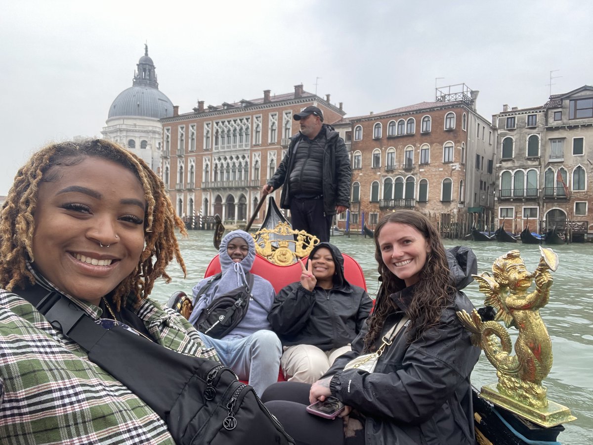 TNA_Bulldogs's tweet photo. Athens, Delphi, Rome, Venice, Florence. These are places that many people daydream about… But not us! 

Over our two-week spring break, 48 community members explored these wondrous Mediterranean destinations. Check out the album: https://t.co/Bj4a24sgvW https://t.co/2tPsvxxDHd