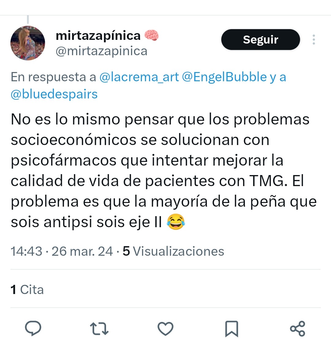 EngelBubble's tweet photo. Esto es denunciable, a ver si es tan valiente y tan decente de decirme su número de colegiada, ya que lleva toda la noche diciéndome que si me han pasado tantas violencias denuncie, la quiero denunciar a ella y que decidan sus jefes https://t.co/EcUrqEZo9k
