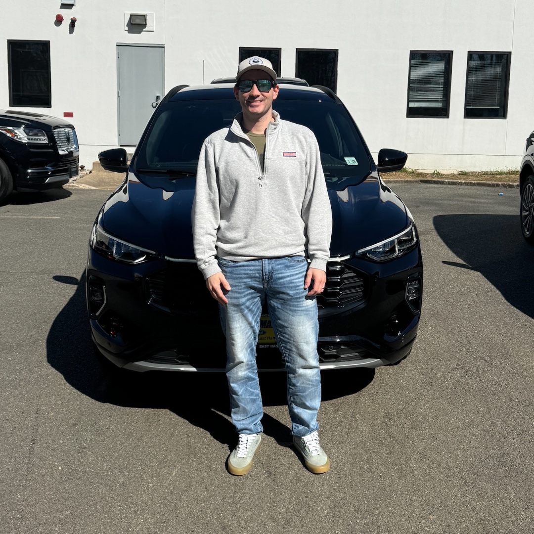 Big congrats to Thomas Farr on the new 2023 Ford Escape ST Line Elite! 🚗💨 Performance Ford just got a major upgrade. Enjoy the ride, Thomas! #FordEscapeST #PerformanceUpgrade
