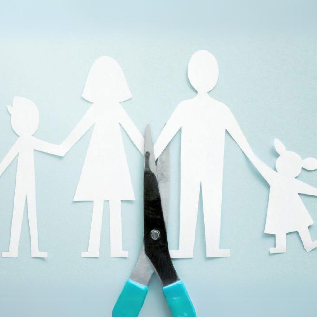DraftMyLegalDoc's tweet photo. #Divorce is emotionally and financially taxing, especially if it leads to trial or extensive mediation. Despite this, it can be the best choice for some. Understanding the legal process, how to file, and the necessary paperwork is crucial. Learn more https://t.co/buf3I3Us4Y https://t.co/ToEf5Zznlg