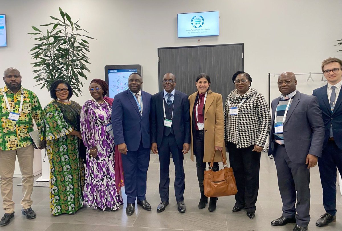 💪🏾Grateful to have had the opportunity to meet with @GhanaParliament 🇬🇭delegation led by Hon. Speaker @alban_bagbin to thank Ghana for its leadership in nuclear disarmament and urge Ghana to ratify the #TPNW. The Speaker pledges support once it reaches Parliament.