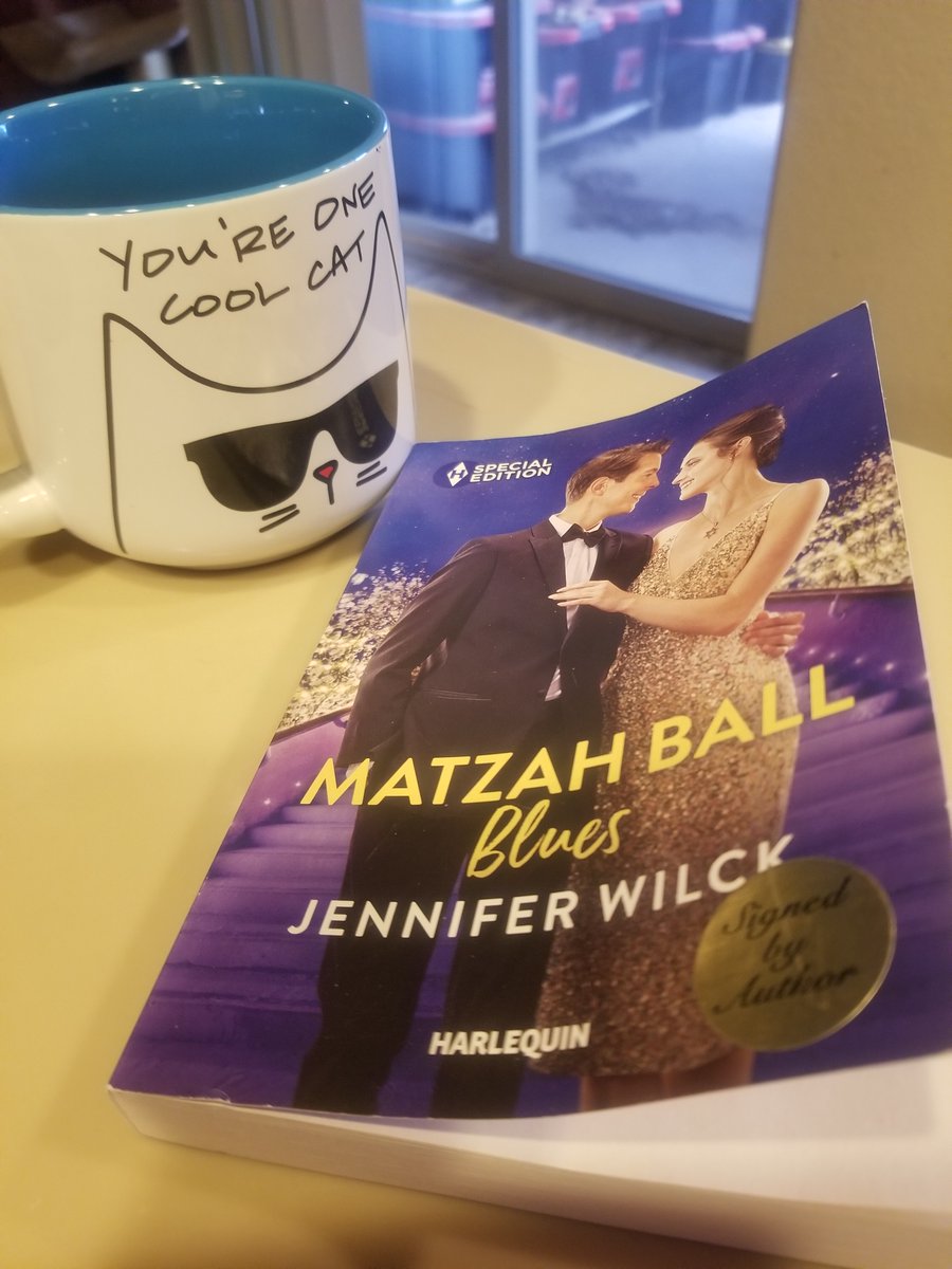 Matzah Ball Blues delivers the happily ever after I long for from all second chance romances. Get your copy today. #secondchanceromance #jewish @harlequinbooks #smalltown #HEA #romance