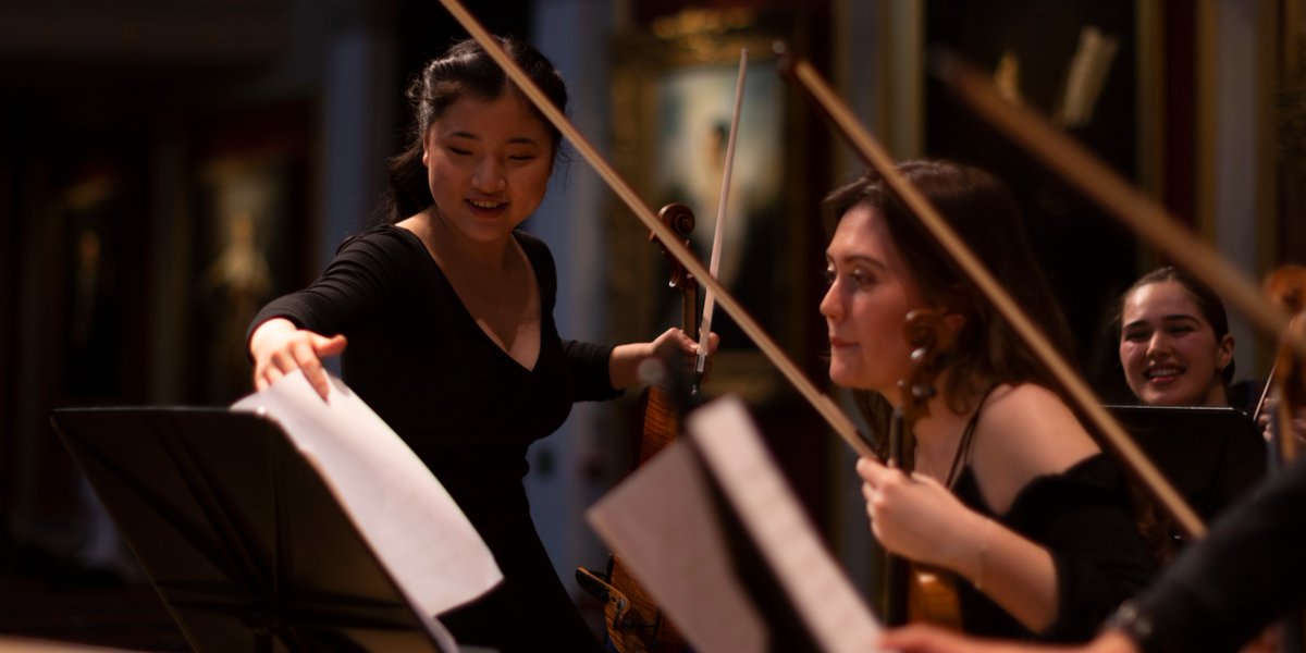 Recently, world-renowned soprano and conductor, @HanniganBarbara visited the Academy for a concert with the Academy Chamber Orchestra 🎼 The programme featured works by Haydn, Ligeti and an arrangement of three arias from the opera Le Grand Macabre. Look back at rehearsals👇🏼