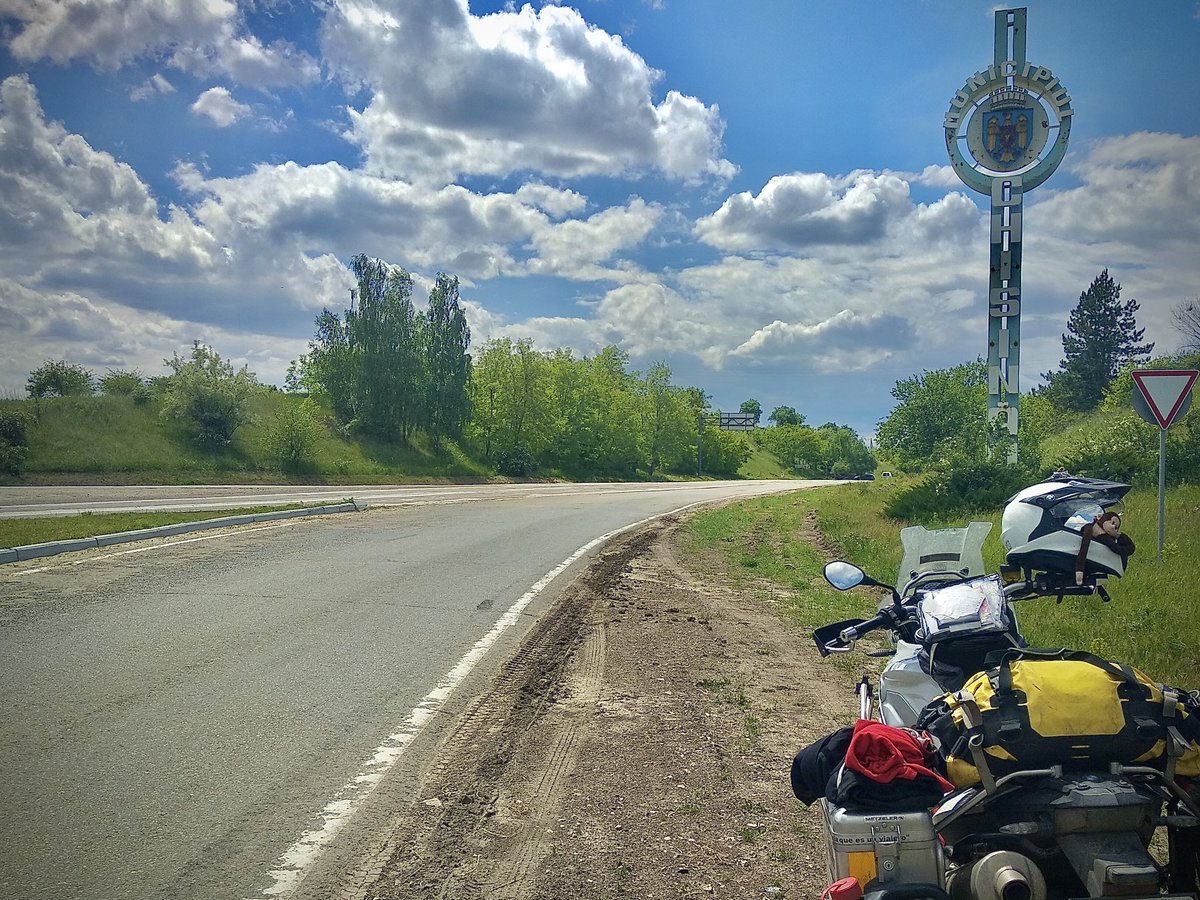 ElsiRider's tweet image. Lo que cambia el mundo. Hace unos años viajaba entre Rusia y Ucrania compartiendo momentos con todos y ahora… LA GUERRA 😕
#reflexionesdeviaje
#cambiomundial
#pazenelmundo
#elsirider