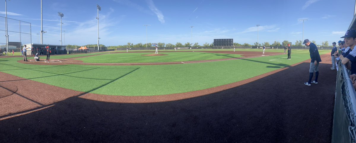 Eagles @EastchesterBB in the field to start game 2! @ufsdeastchester @LiveMike_Sports @puccini_thomas