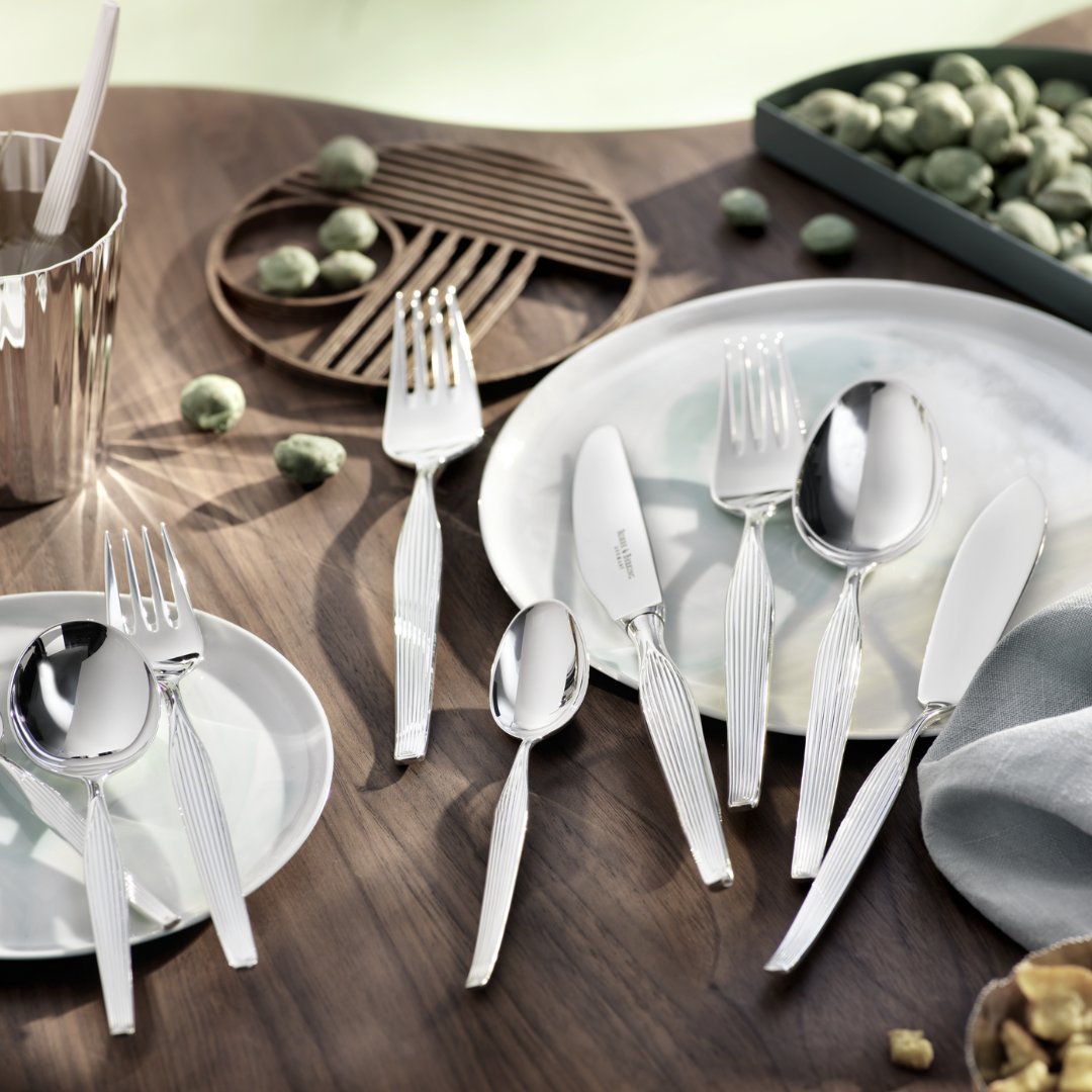 LewisWarkLtd's tweet image. Robbe &amp;amp; Berking are celebrating 150yrs! Their cutlery is crafted with precision and attention to detail, each piece is a masterpiece of quality and style. 

 #RobbeAndBerking #CutleryDesign #Tableware #FineDining #LuxuryLiving #Silverware