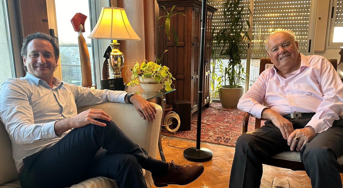 Como lo hace regularmente, @IgnacioMunyo se reunió con Enrique Iglesias, miembro de nuestro Comité Honorario Asesor, para conversar sobre su visión de la agenda de CERES a la luz de los principales asuntos del país. #LaRealidadEnElCentro