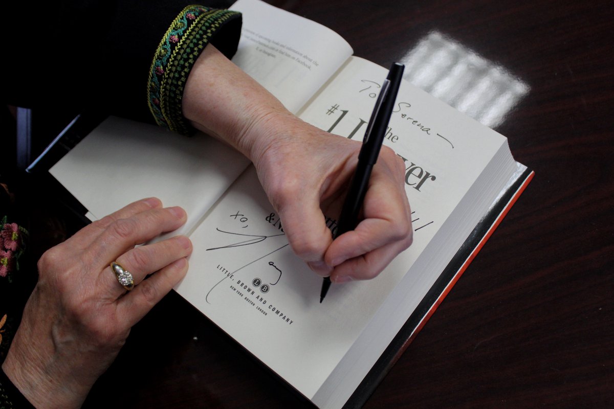 MoStateBkstore's tweet image. Congratulations to MSU Alum, Nancy Allen for making the New York Times Best Seller's List with her new book "#1 Lawyer". 📷📷

You can buy a signed copy at the Bookstore, while supplies last!

#NewYorkTimes #MoStateBookstore #ReadWomen #GoBears #msualumni