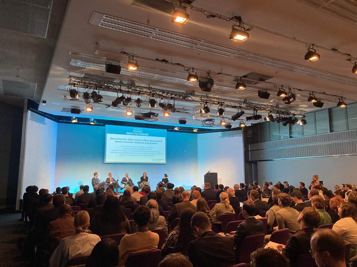 AlexZurClark's tweet image. Full house for Securonomics with @darrenpjones, @TorstenBell of @resfoundation @anthonypainter of @cmi_managers, @FreyaThomasMonk of @pearson &amp;amp; @paperdispatch of @NewStatesman Chairing

#Economy #Growth #NSPath2Power