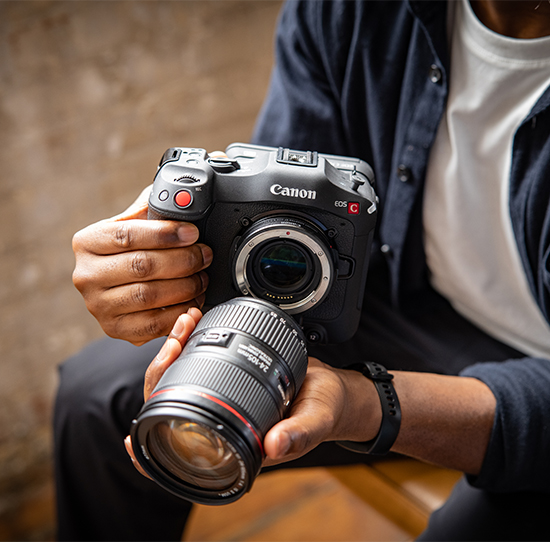 Prize checklist: ✅ EOS C70 ✅ RF 25-70MM ✅ Up to £500 CVP vouchers 😮😮 If you're between the ages of 18-25 and have a passion for filmmaking, simply enter our Stories in Motion competition to be in with the chance to win the above 👉 canon.sm/4a4jbAT #DONTMISSOUT