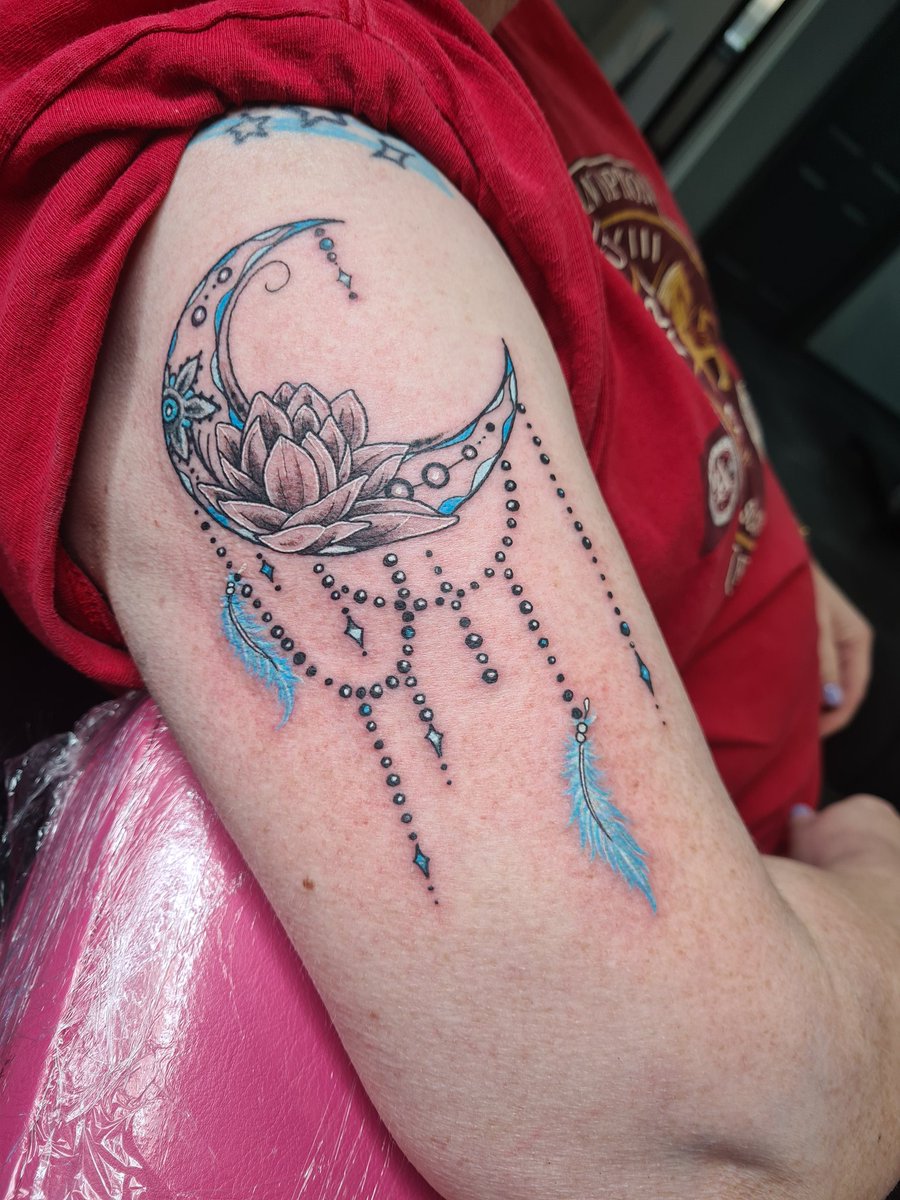 MrsAstronaut's tweet image. This is my tattoo. I totally love it