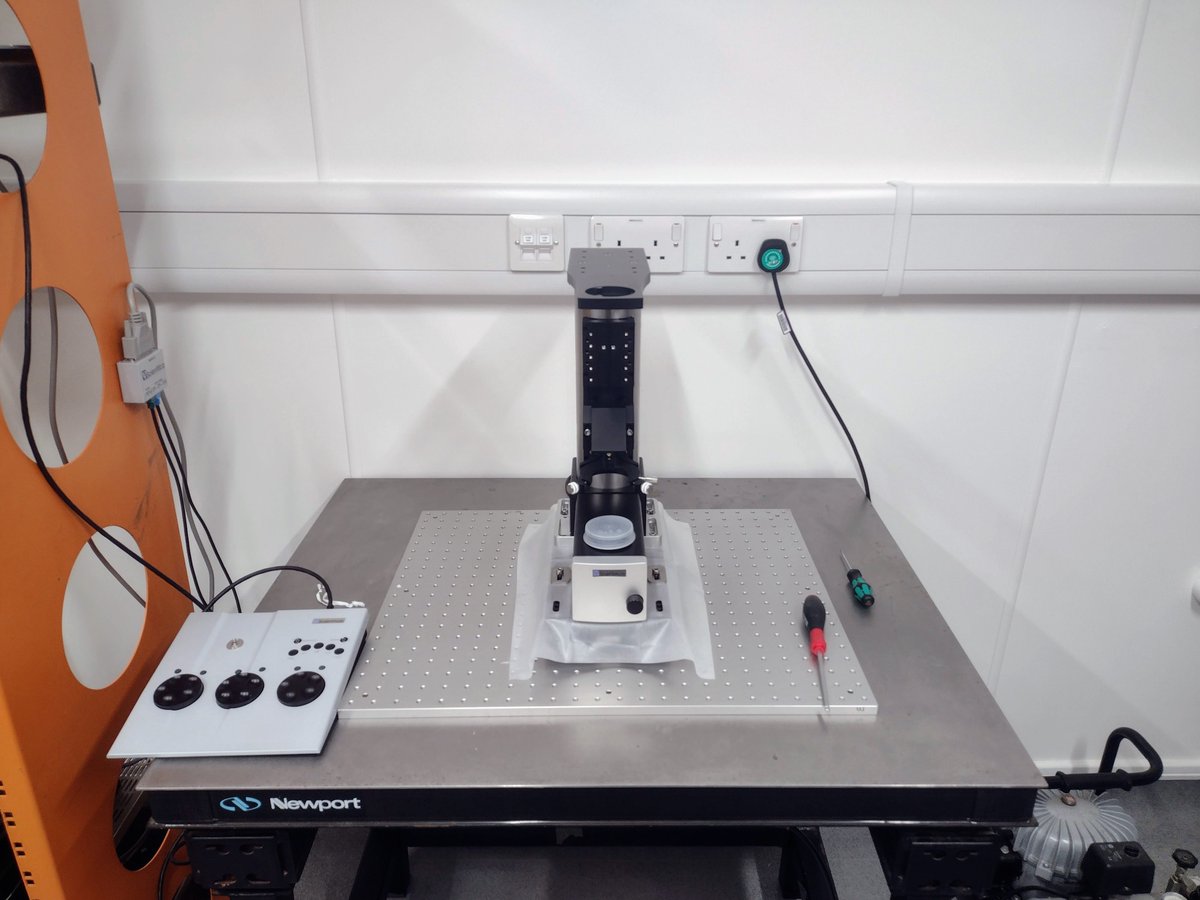 marco_bocchio's tweet photo. Day 1 of assembly of a @Scientifica_Int Slicescope Pro 1000 in the @nmoclab @DurhamPsych @durham_uni.

#electrophysiology #patchclamp #neuroscience https://t.co/IKcE0XkA8M