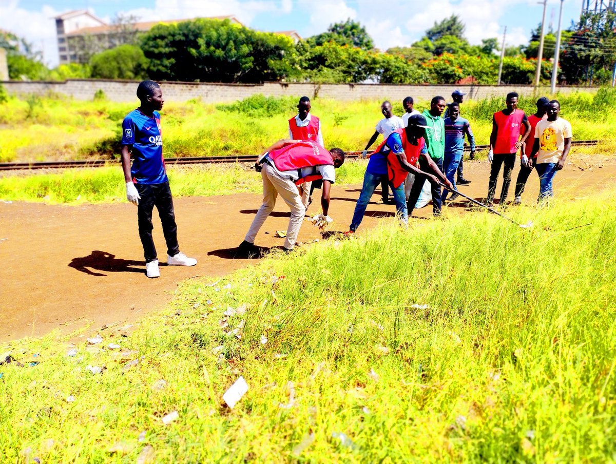 The collaborative effort between Kenyatta University's Green Education Hub and partner institutions exemplifies their commitment to environmental responsibility and collective action. #Community Service @ Kenyatta Market.