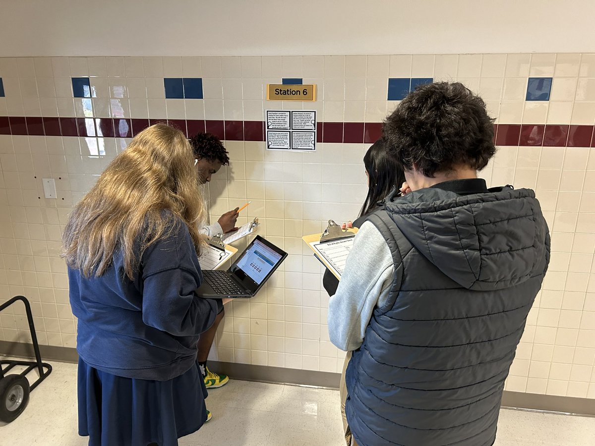Hatch_2116's tweet image. STAAR review is underway! Interactive and engaging breakout rooms over the #BillofRights using @flippitynet @Coyle_Cougars @ambermhope @GISDTLD @GisdSoc