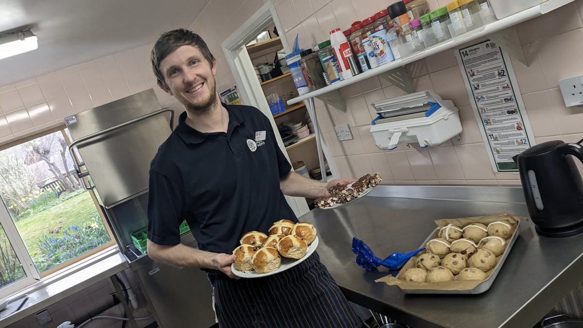Wishing you a very happy Easter!

Thanks to our talented catering team, our patients will be treated to homemade hot cross buns, Easter rocky road and traditional simnel cake over the bank holiday weekend. 🐣

Here’s Josh with some of his brilliant bakes!👏