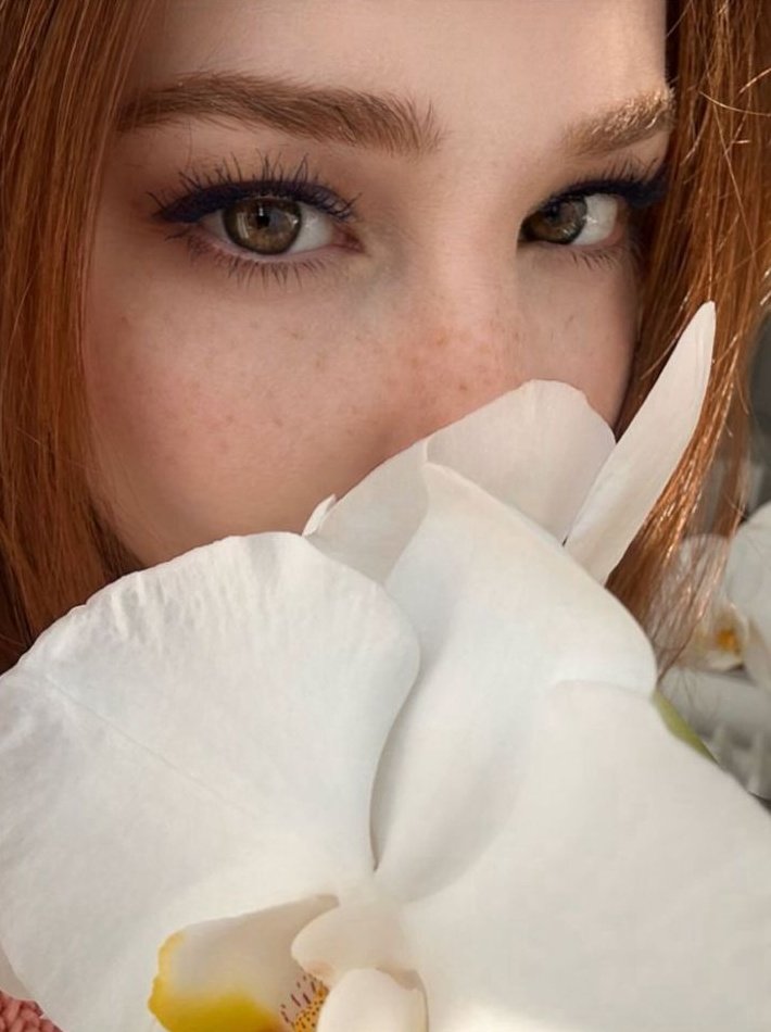 letchez7_'s tweet photo. #ElcinSangu #elçinsangu vino a alegrarnos el día 😍🌺 https://t.co/JSazfxNyd1