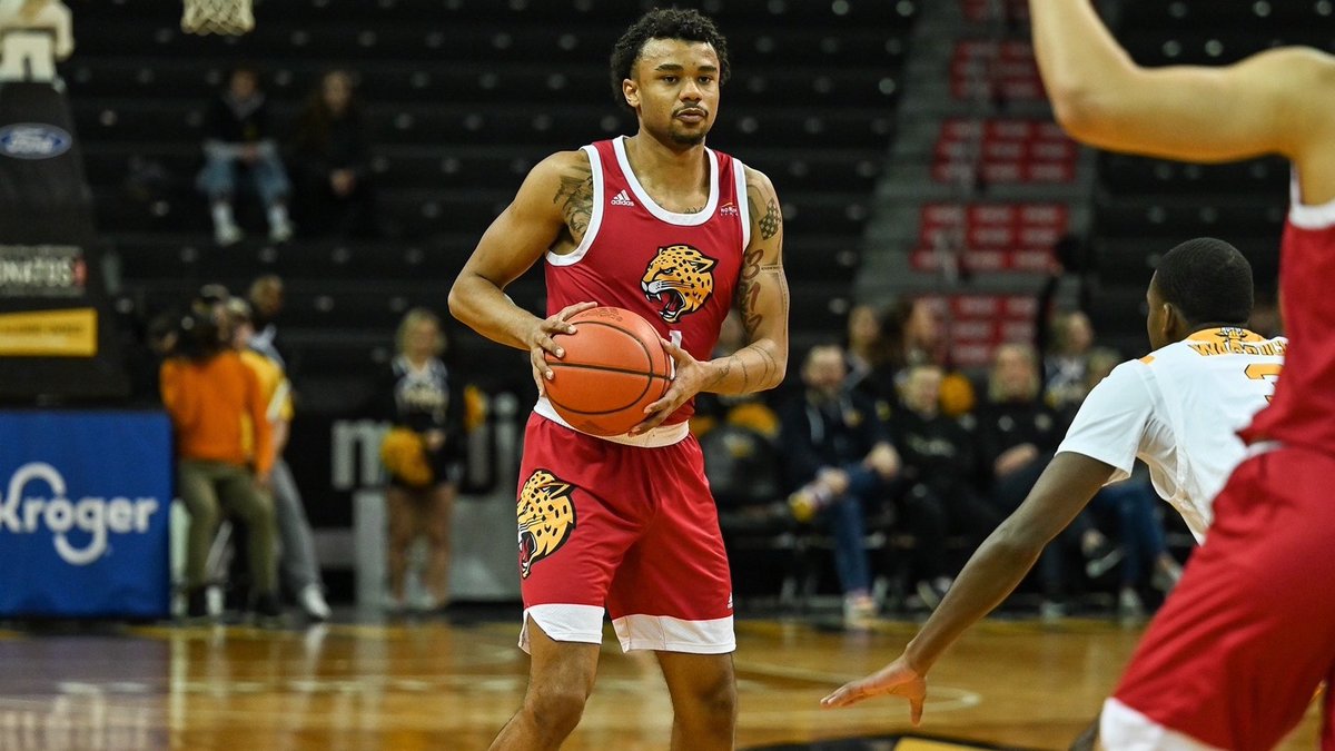 TP4PT's tweet photo. CBB Transfer Portal Spotlight

Vincent Brady II
6'4" 185
Guard
IUPUI
2 Years of Eligibility Remaining

Career Stats (63 Games):
📊 10 PPG, 4 RPG, 2 APG, 1 SPG, 42 FG%

📶 52 Career Starts, 629 Career Points

🏅 2023 Horizon All-Freshmen

#TP4PT #TransferPortal https://t.co/VeSJUiakuE