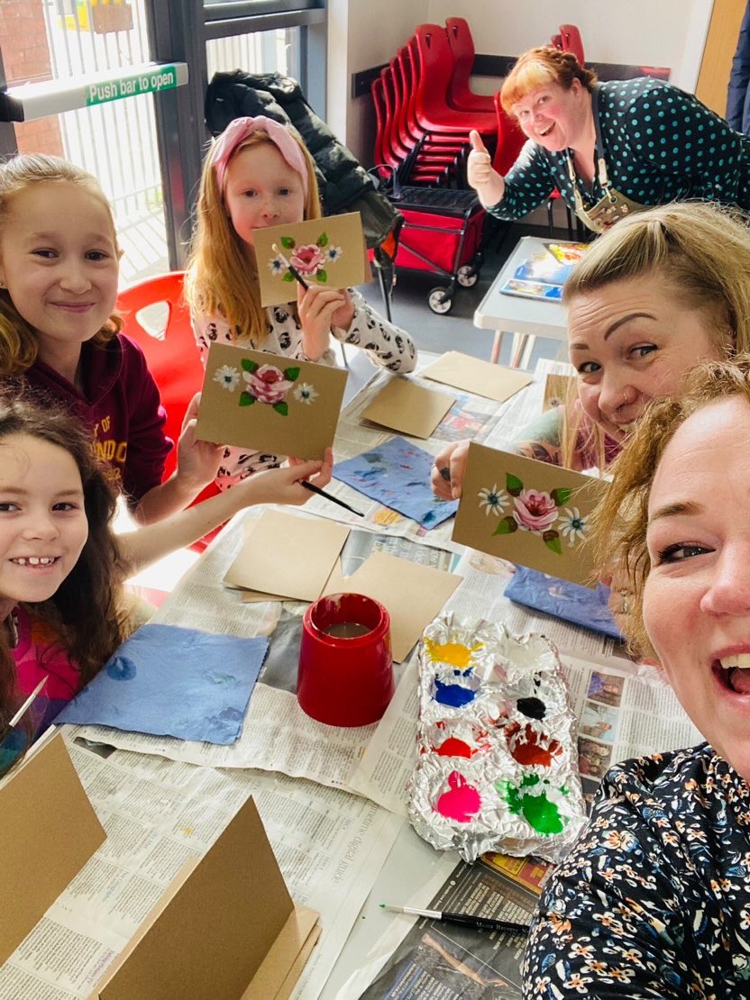 I had a great time with @CRTWestMidlands this morning, at the Brasshouse Community Centre. Sharing this endangered craft is an honour. It was fast and fun! #canalandrivertrust #canalart #community #ich #radclifferedlistofendangeredcrafts #heritagecraft #traditionalskills