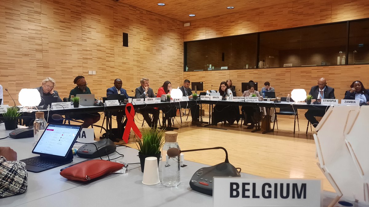 Today at the Structured Financing Dialogue, BE🇧🇪with LU🇱🇺-NL🇳🇱 & PT 🇵🇹reiterated their support to the crucial role of @UNAIDS in preventing HIV/Aids by promoting HR &evidence based approaches & by fighting discriminations that obstruct solutions to HIV prevention & treatment.