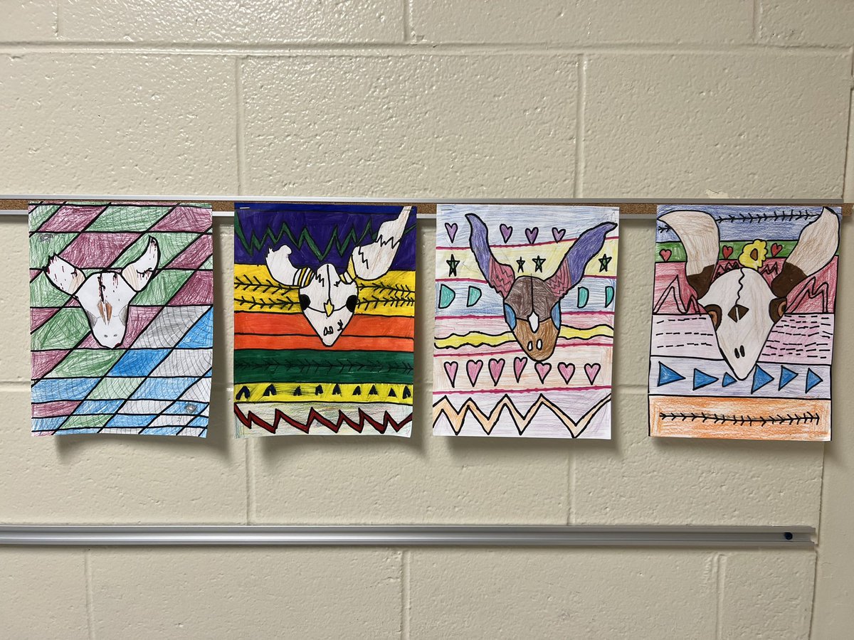 4th Grade -Georgia O’Keeffe inspired skulls.