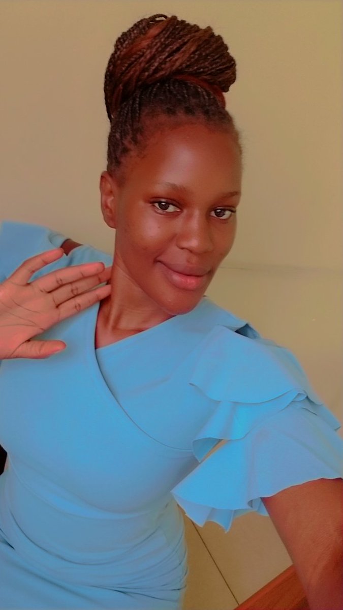 IsraerAnes's tweet photo. Some told me that natural looks are out fashioned😭😭😭😭😭...

Is it true bantu bange, https://t.co/eRoIQmA5nD