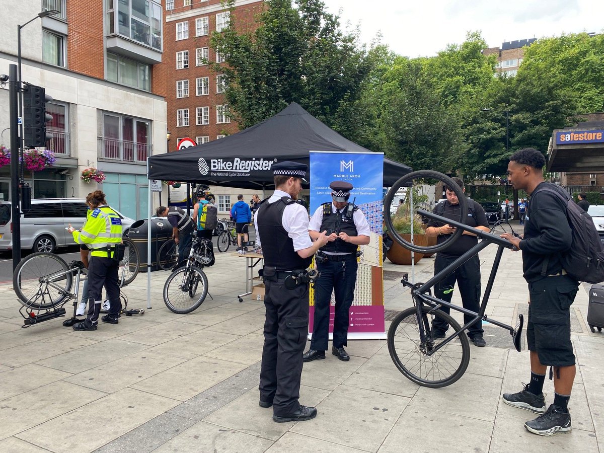 📣 We will be running a bike marking event in partnership with @metpoliceuk on Thursday 28 March from 2-4pm at Burwood Place. 🚴 Bike marking is an effective way to deter theft. Attend this free event and register your bike on @bikeregister 📅 buff.ly/3wWg4My